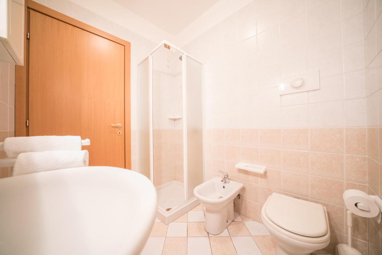 Gardappartamenti Cascinale Pool Desenzano del Garda Exteriér fotografie